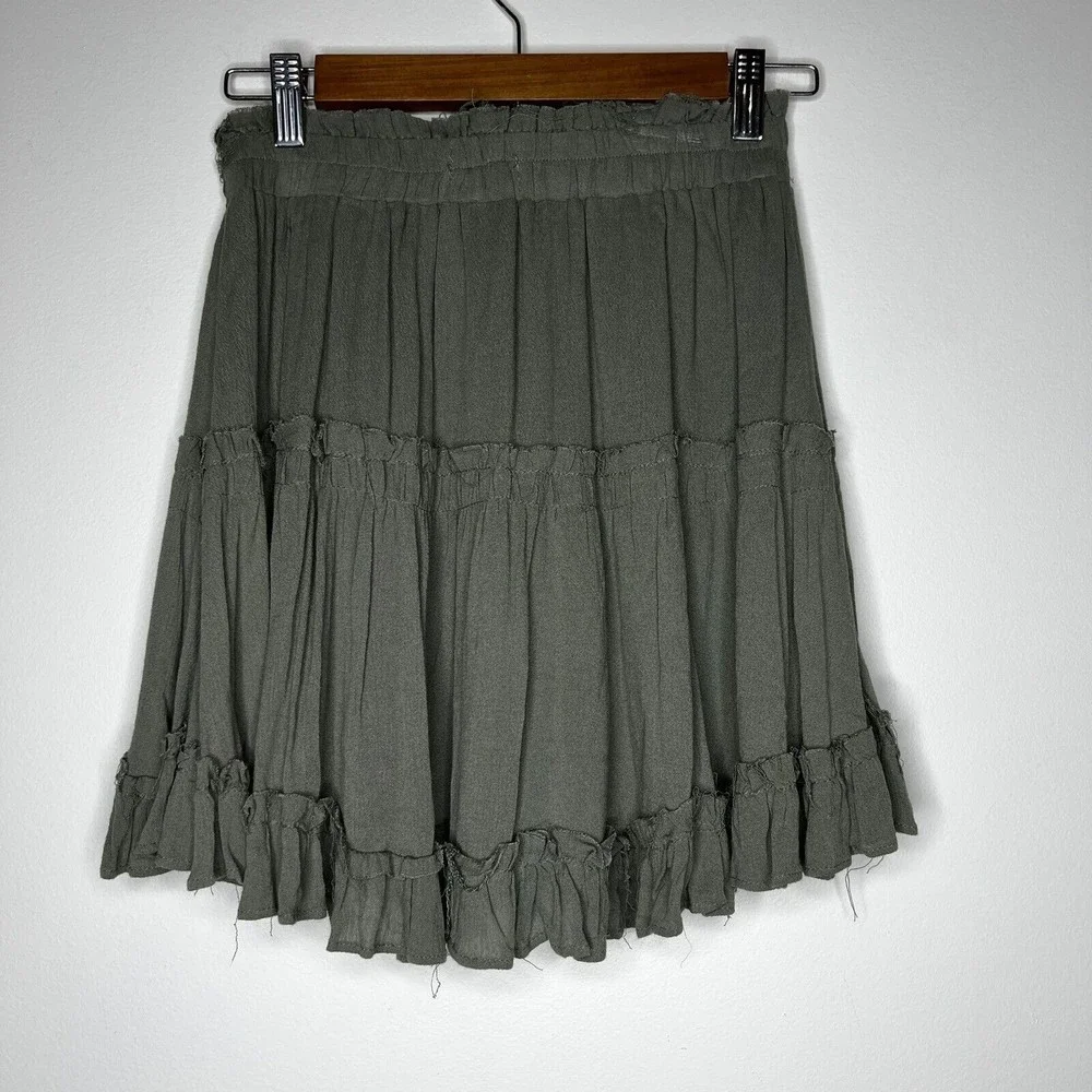 ShowPo Tiered Ruffle Skirt Pull-On Elastic Raw Hem Women’s 4 Dark Sage Green